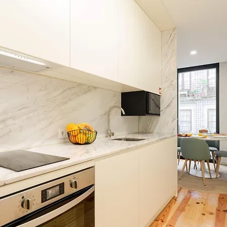 Elegant & Cozy In Cedofeita By Hostwise Porto