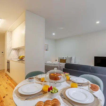 Elegant & Cozy In Cedofeita By Hostwise