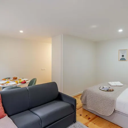 Elegant & Cozy In Cedofeita By Hostwise Porto